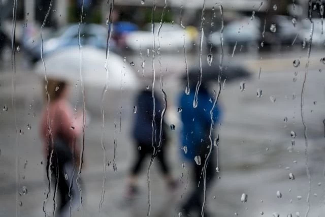 Βροχές και σκόνη σήμερα -Ποιες περιοχές θα πλήξει η κακοκαιρία